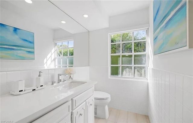 2728 Crayton RD, Naples, FL 34103