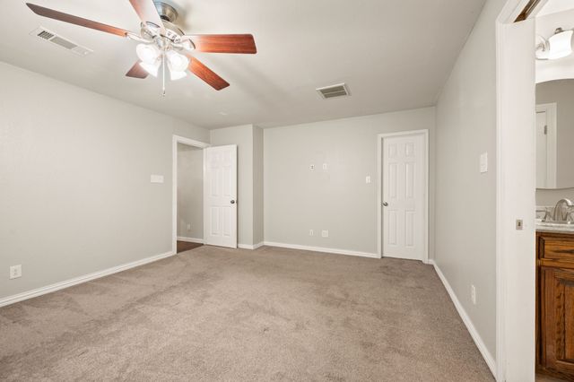 532 Holly Hill Drive, Hurst, TX 76053