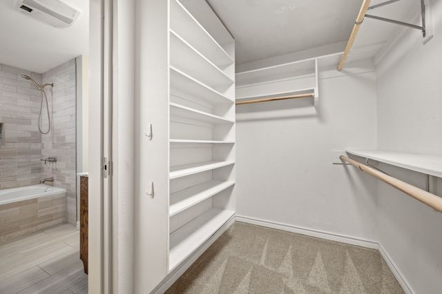 532 Holly Hill Drive, Hurst, TX 76053