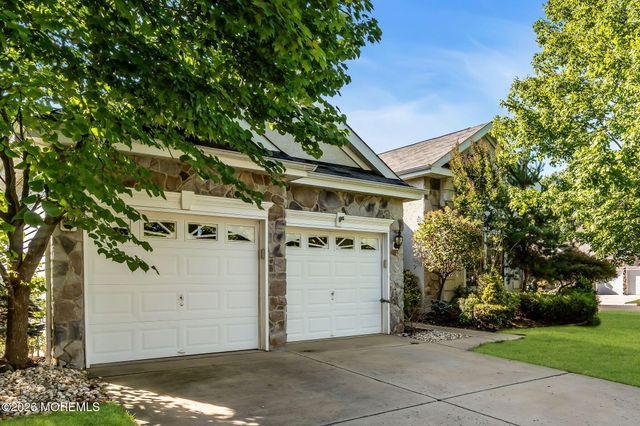 1 Turnberry Place, Jackson, NJ 08527