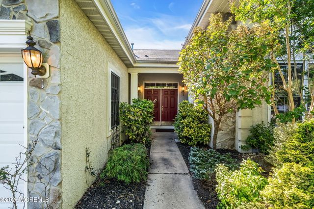 1 Turnberry Place, Jackson, NJ 08527