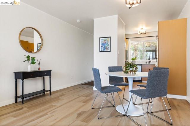 2601 College Ave 108, Berkeley, CA 94704