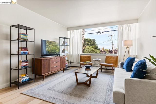 2601 College Ave 108, Berkeley, CA 94704