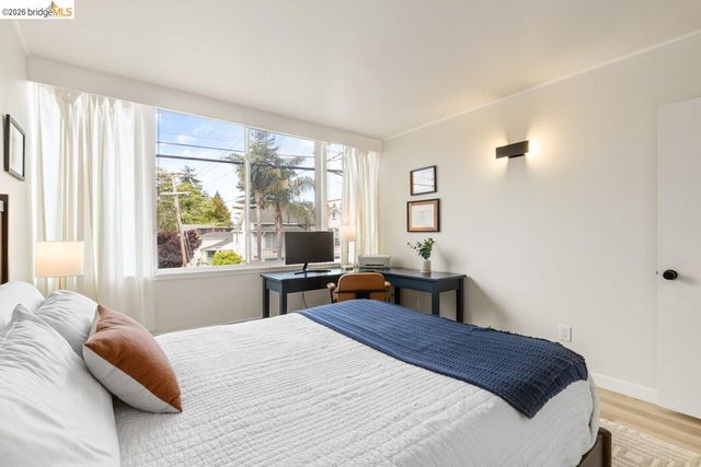 2601 College Ave 108, Berkeley, CA 94704