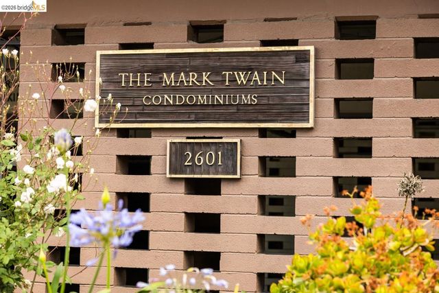2601 College Ave 108, Berkeley, CA 94704