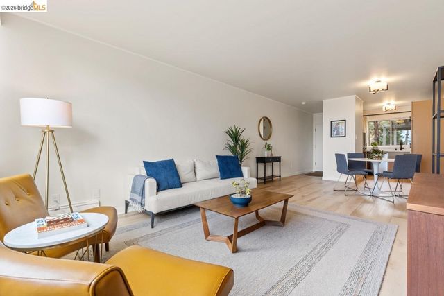 2601 College Ave 108, Berkeley, CA 94704