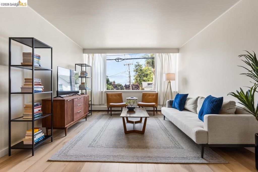 2601 College Ave 108, Berkeley, CA 94704