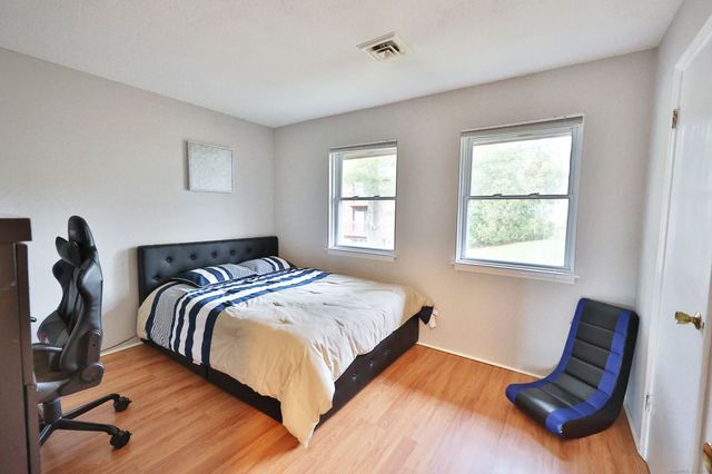 322 Knapps Highway 322, Fairfield, CT 06825