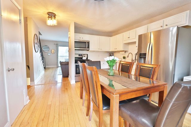 322 Knapps Highway 322, Fairfield, CT 06825