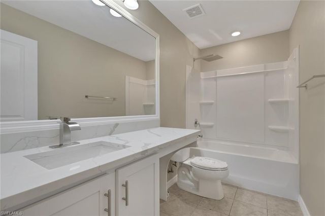 15061 Caspian Tern CT # 102, North Fort Myers, FL 33917