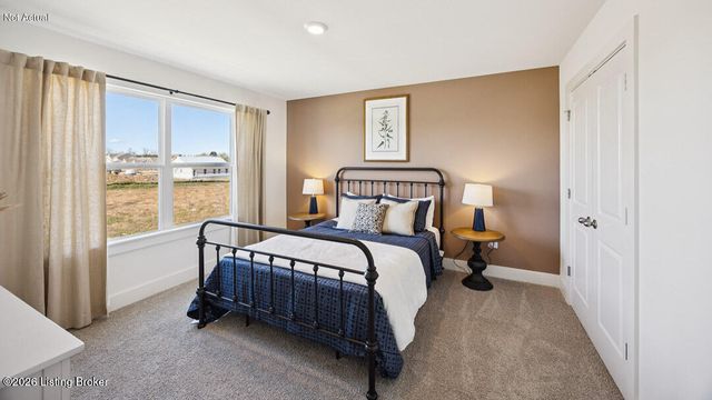 8105 Cedar Pointe Dr, Louisville, KY 40229