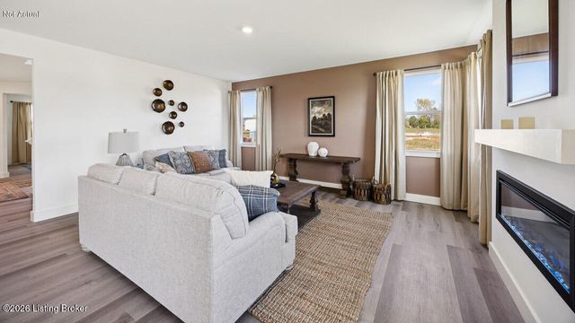 8105 Cedar Pointe Dr, Louisville, KY 40229