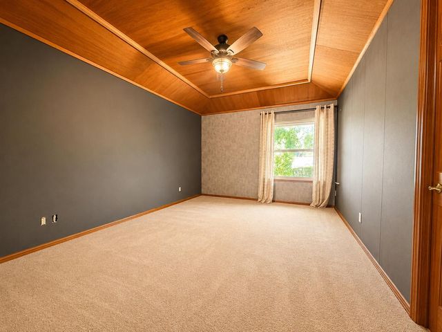 627 E Utah Avenue, Fresno, CA 93720