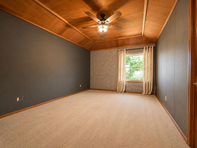 627 E Utah Avenue, Fresno, CA 93720