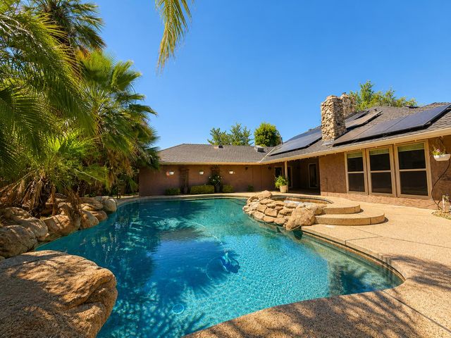 627 E Utah Avenue, Fresno, CA 93720