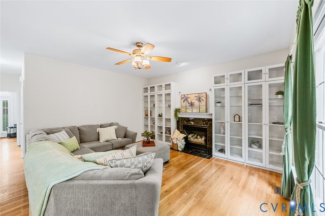 5407 Meadow Chase Rd, Midlothian, VA 23112