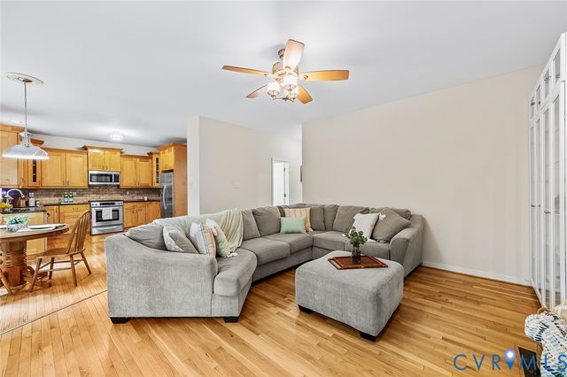 5407 Meadow Chase Rd, Midlothian, VA 23112