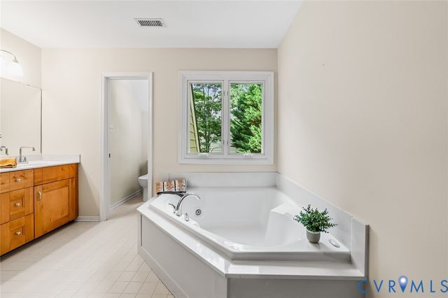 5407 Meadow Chase Rd, Midlothian, VA 23112