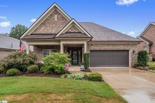 27 Layken Lane, Simpsonville, SC 29681
