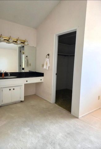 4456 Stollwood Dr, Carmichael, CA 95608