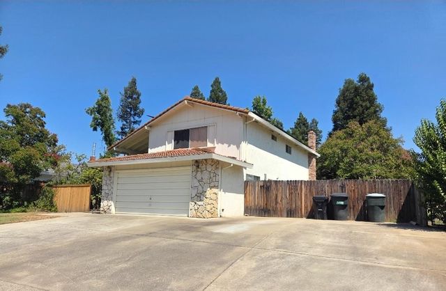 4456 Stollwood Dr, Carmichael, CA 95608