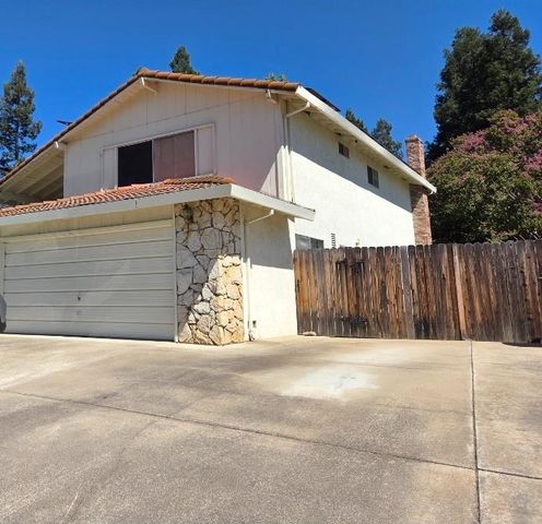 4456 Stollwood Dr, Carmichael, CA 95608