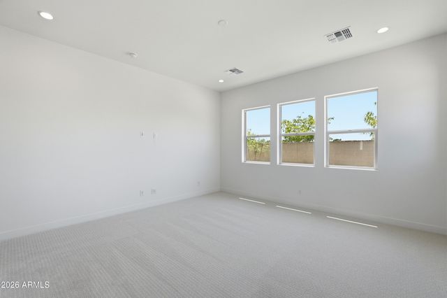 17789 W CRAWFORDSVILLE Drive, Surprise, AZ 85388
