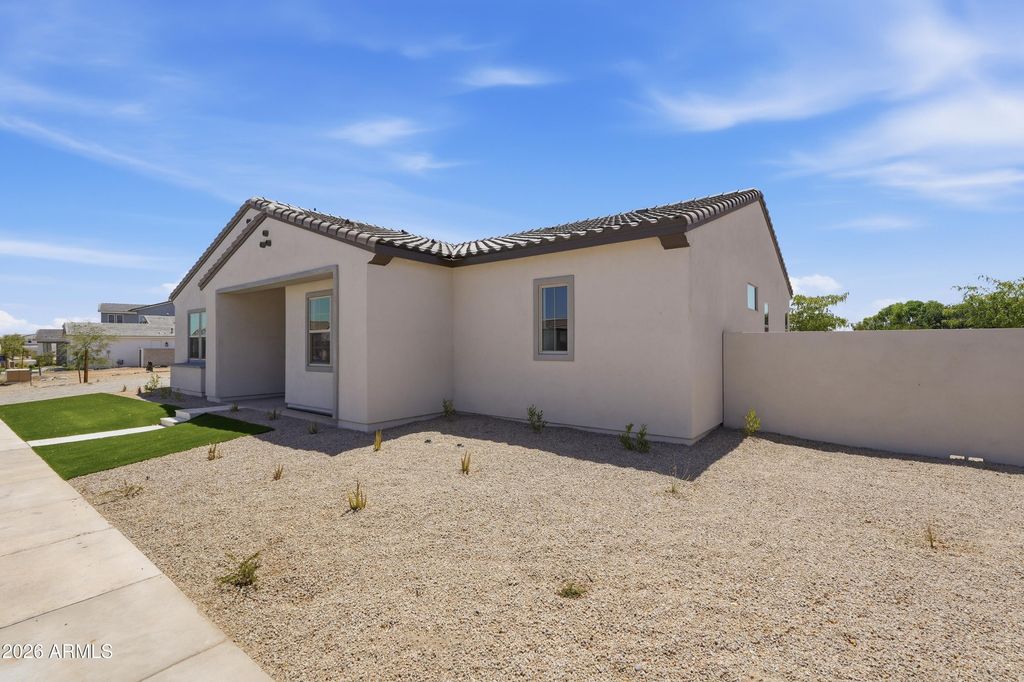 17789 W CRAWFORDSVILLE Drive, Surprise, AZ 85388 — photo 3