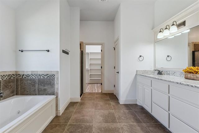 8421 NW 126th Street, Oklahoma City, OK 73142