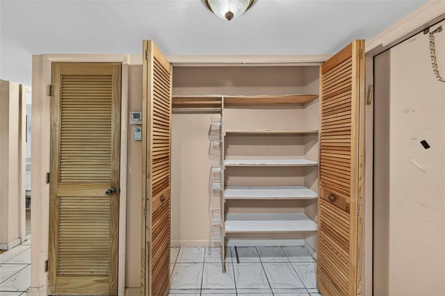 2900 N Pine Island Rd 312, Sunrise, FL 33322