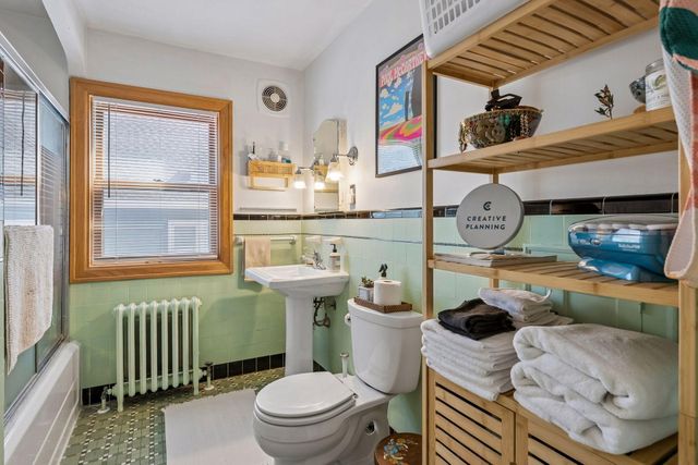 3535 Irving Avenue S, Minneapolis, MN 55408