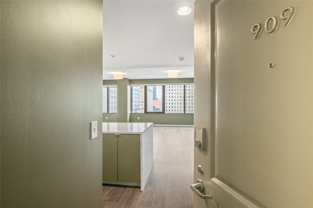 1200 Main Street 909, Dallas, TX 75202