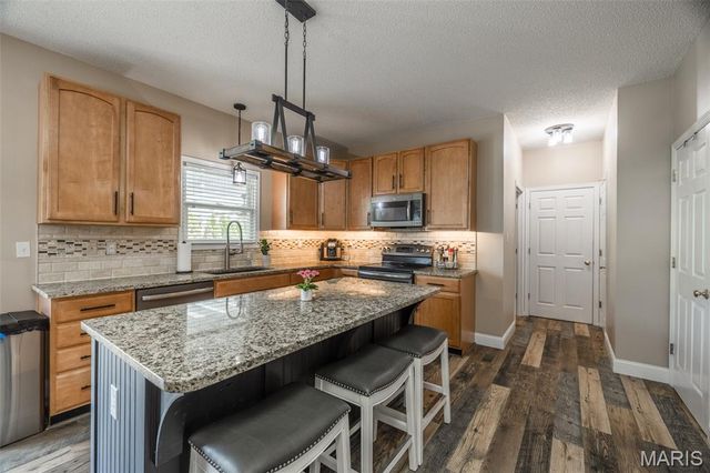103 Perennial Court, Dardenne Prairie, MO 63368