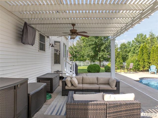 103 Perennial Court, Dardenne Prairie, MO 63368