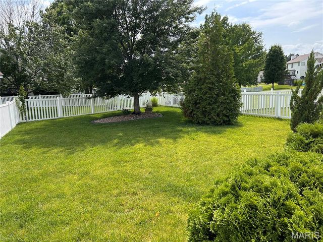 103 Perennial Court, Dardenne Prairie, MO 63368