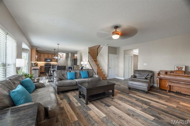 103 Perennial Court, Dardenne Prairie, MO 63368
