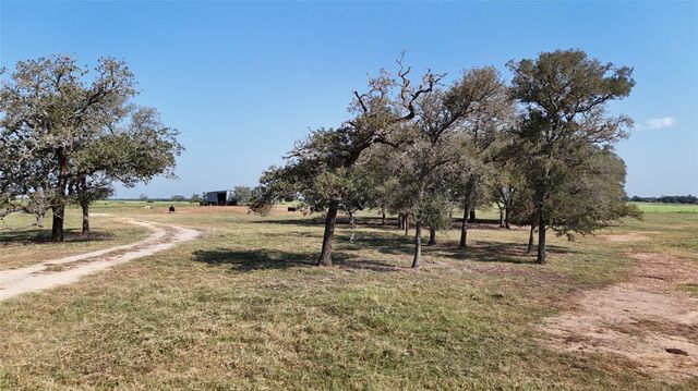 2039 County Road 326, Giddings, TX 78942