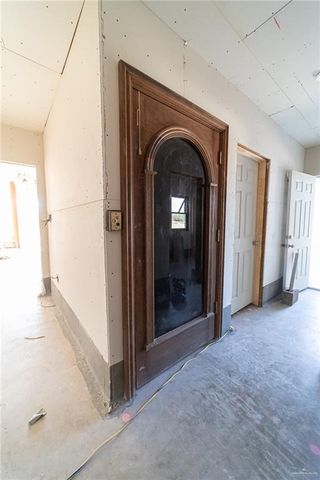 2136 E Mile 3, Palmhurst, TX 78573