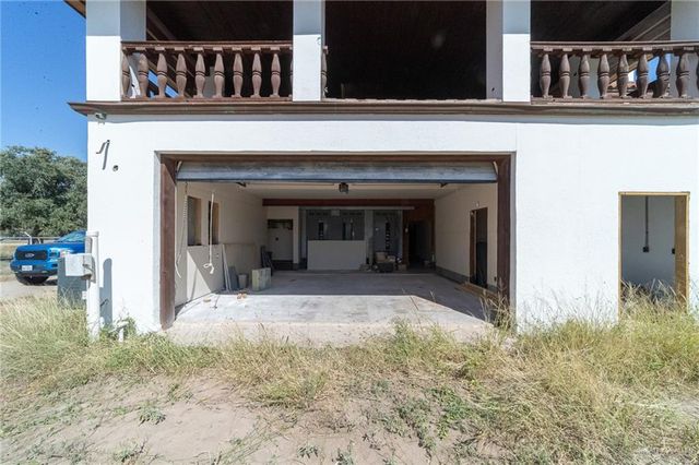 2136 E Mile 3, Palmhurst, TX 78573