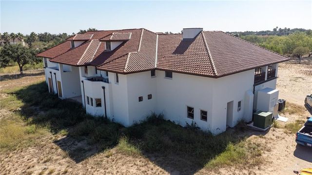 2136 E Mile 3, Palmhurst, TX 78573