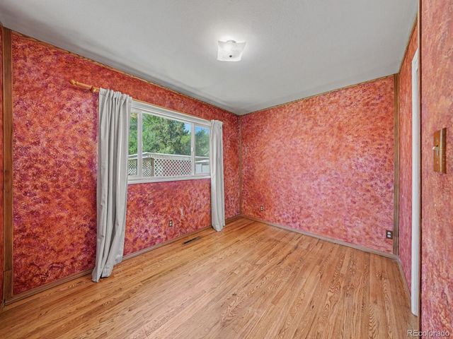32 Dudley Avenue, Colorado Springs, CO 80909