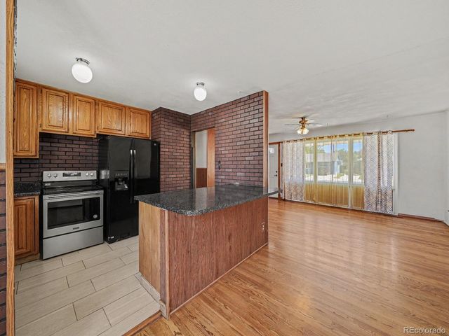 32 Dudley Avenue, Colorado Springs, CO 80909