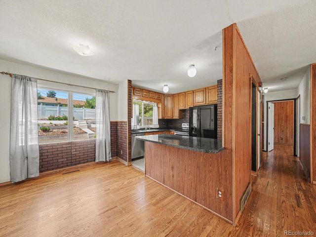 32 Dudley Avenue, Colorado Springs, CO 80909