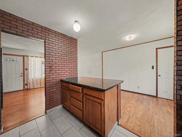 32 Dudley Avenue, Colorado Springs, CO 80909