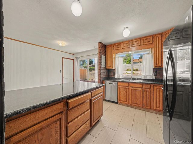 32 Dudley Avenue, Colorado Springs, CO 80909