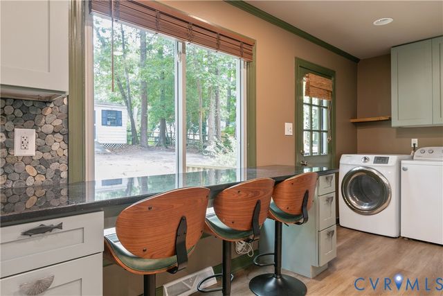 4223 Roundhill Dr, Chesterfield, VA 23832