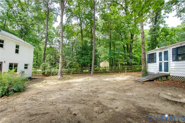 4223 Roundhill Dr, Chesterfield, VA 23832
