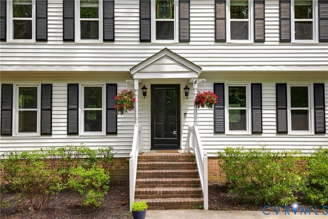 4223 Roundhill Dr, Chesterfield, VA 23832