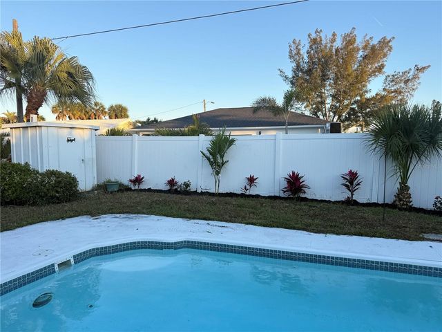 490 82ND AVENUE, St Pete Beach, FL 33706