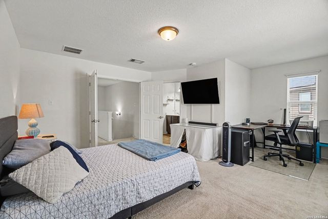 7602 PALOMINO CV, San Antonio, TX 78244